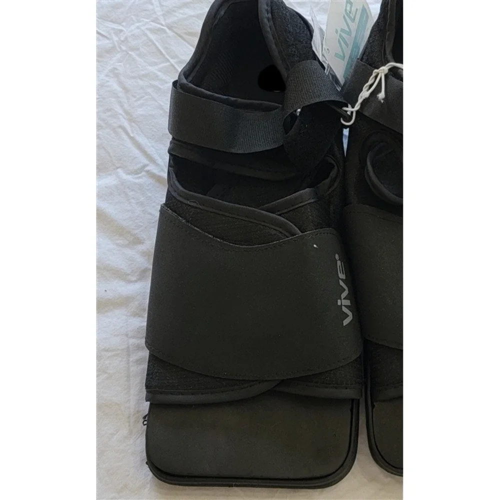 NWOT Vive Health Post Op Shoe Black Medium 121411